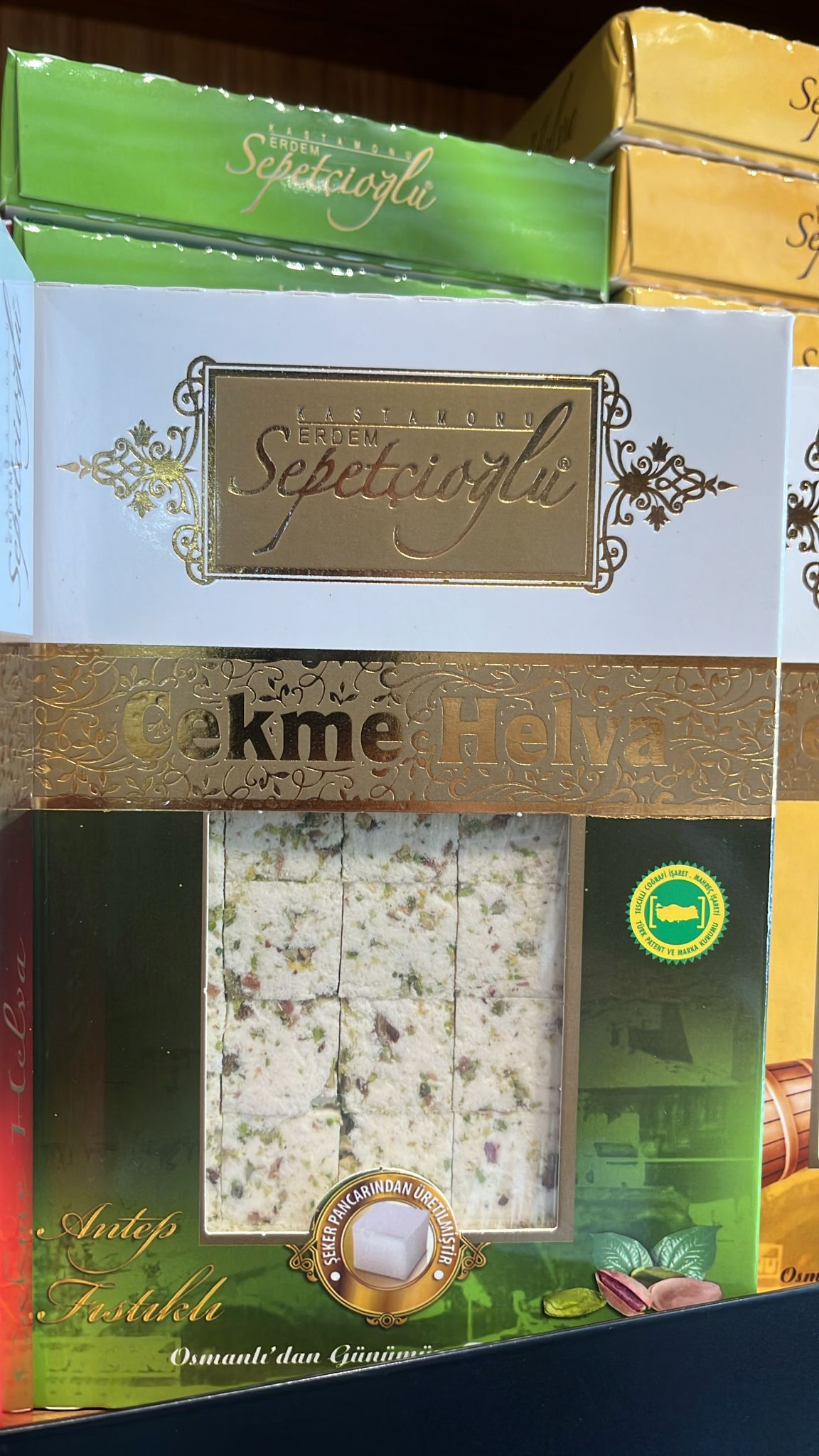 Fıstıklı Çekme Helva